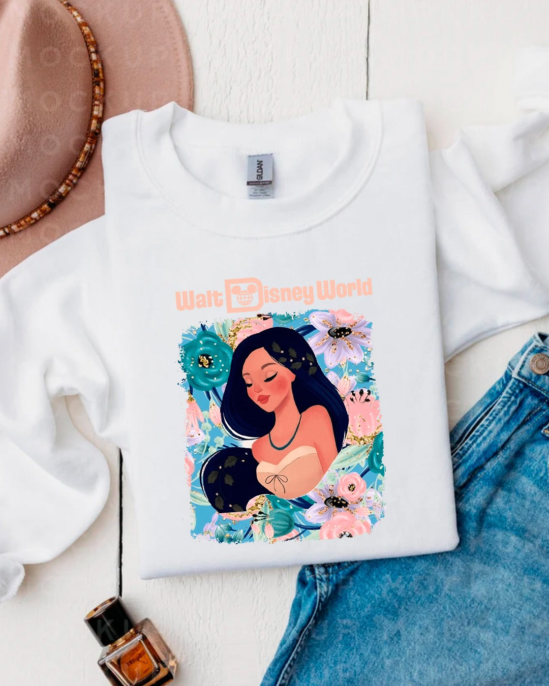 PCHNTS DSNYWRLD SWEATER