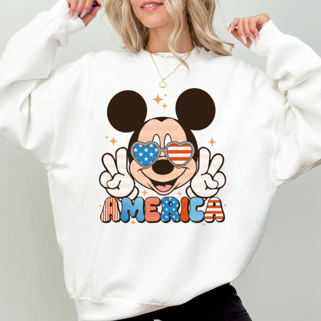 MK 4TH JULY SWEATER