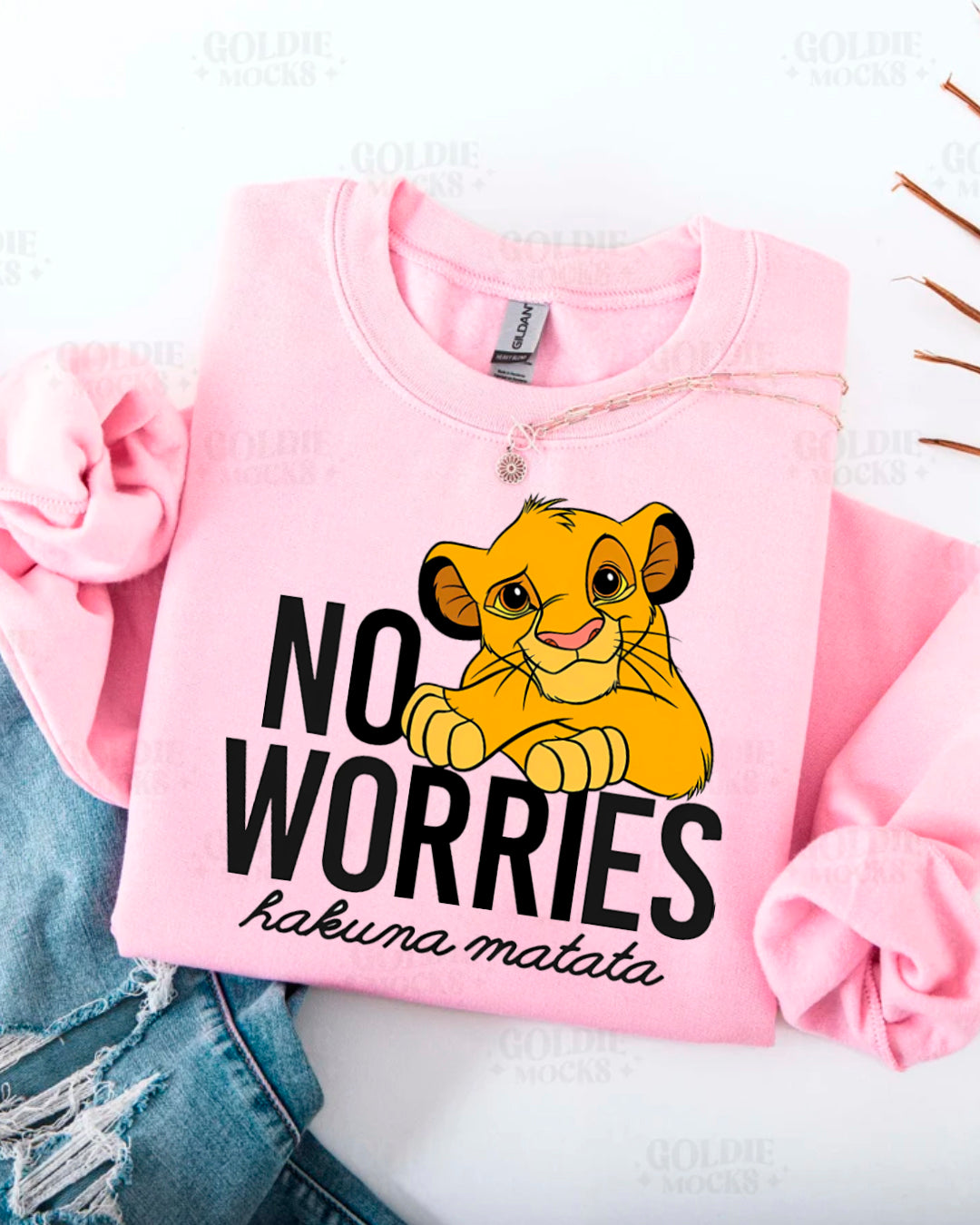 NO WORRIES HAKUNA MATATA SWEATER