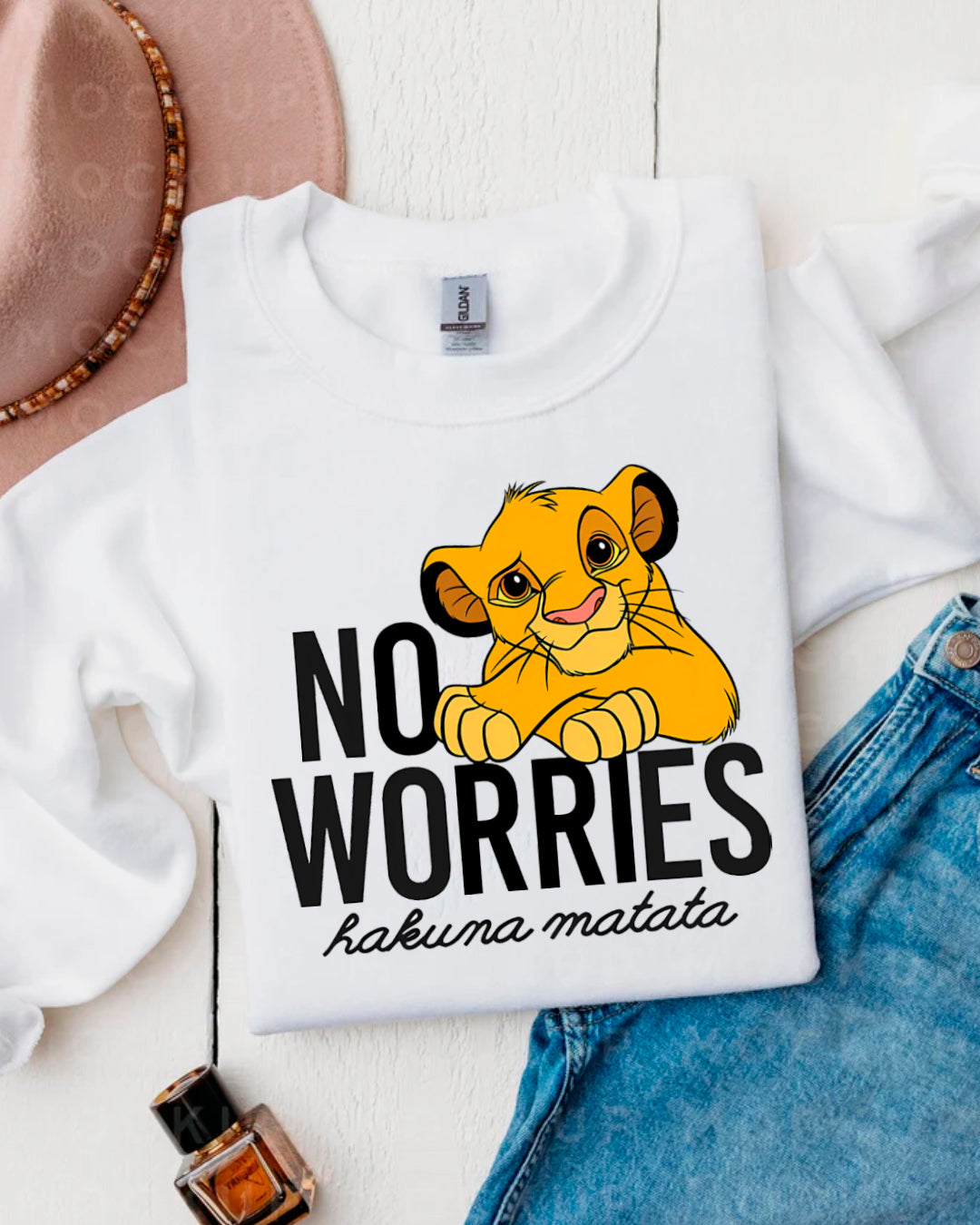 NO WORRIES HAKUNA MATATA SWEATER
