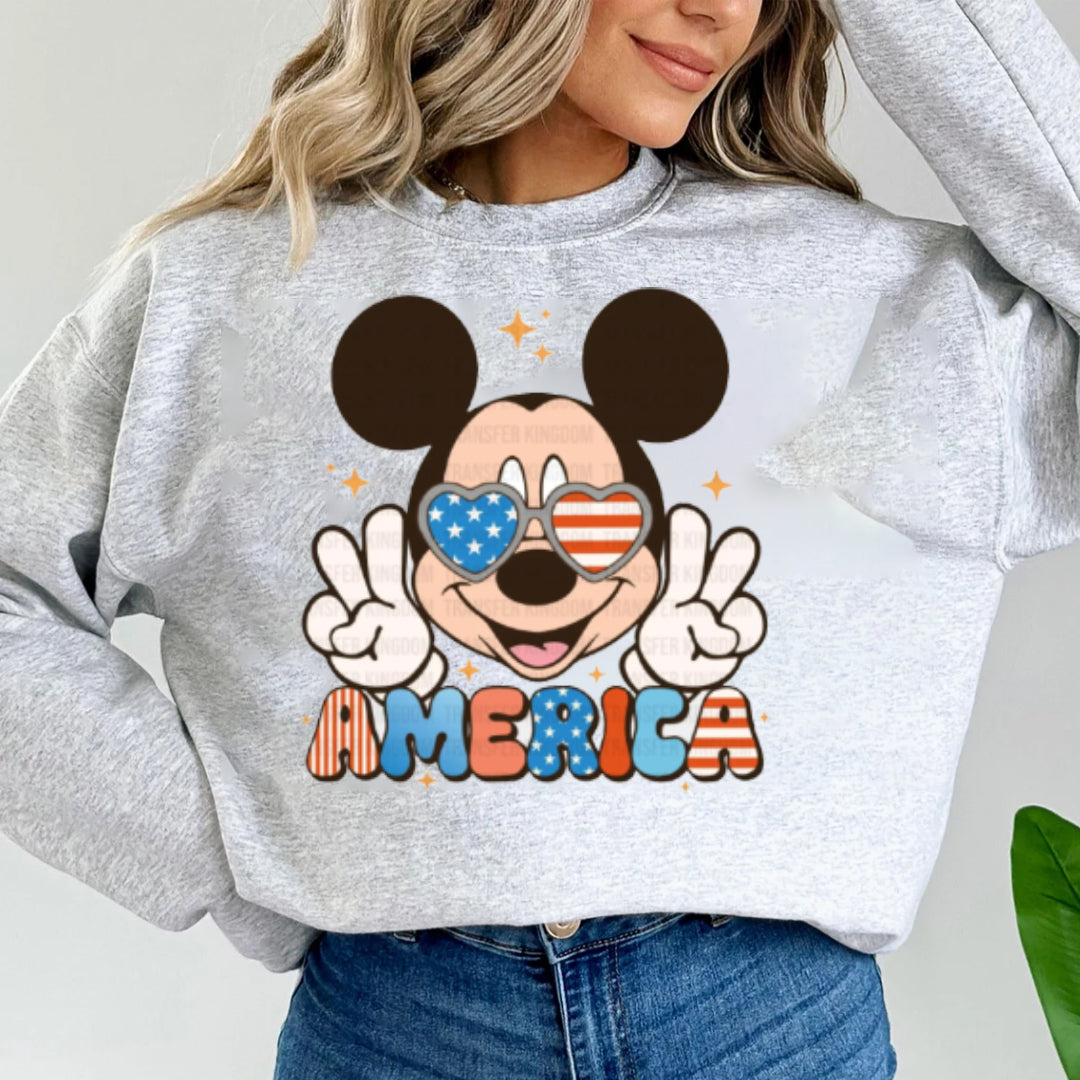 MK 4TH JULY SWEATER