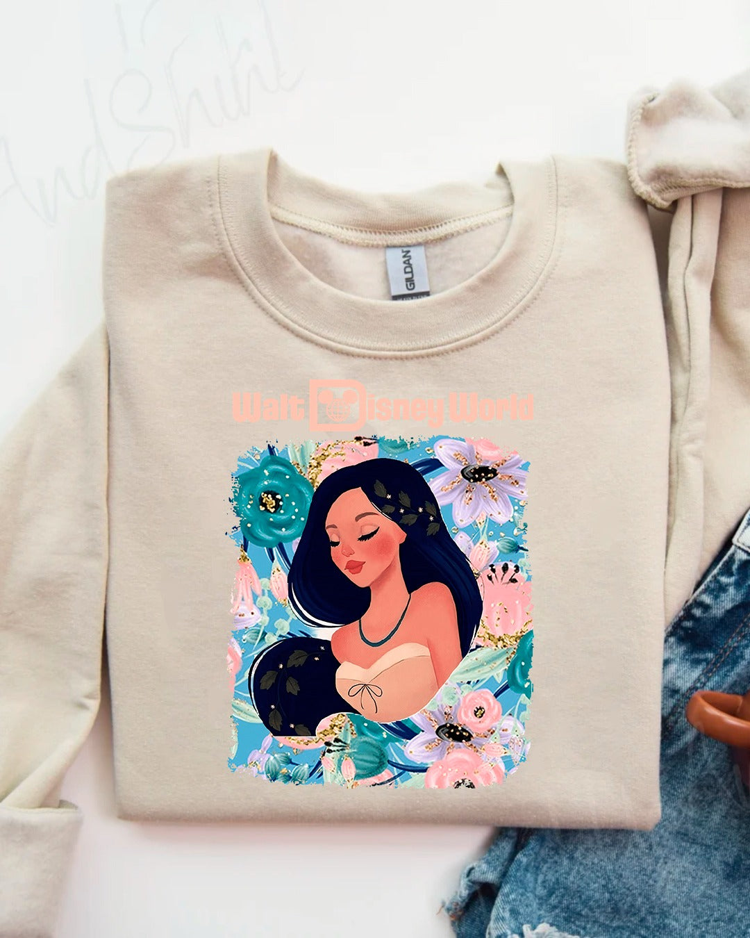PCHNTS DSNYWRLD SWEATER