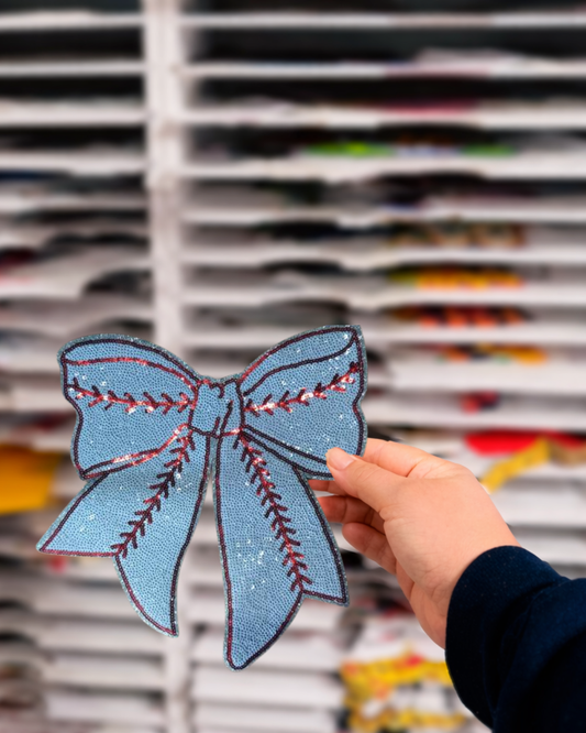 WHITE BUN IRON ON PATCH